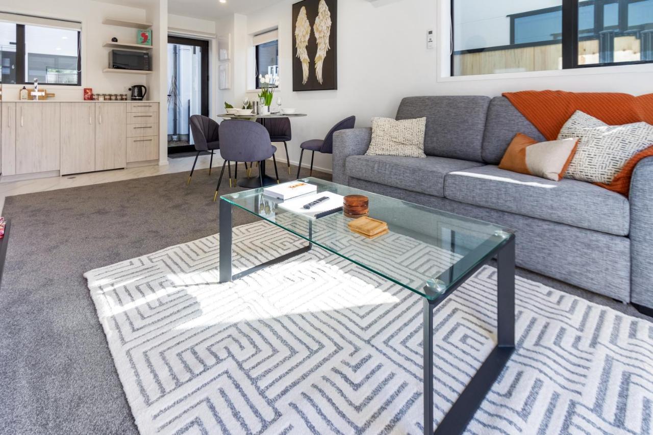 Central City Awaits 2 Bed 2 Bath With Carpark Christchurch Zewnętrze zdjęcie