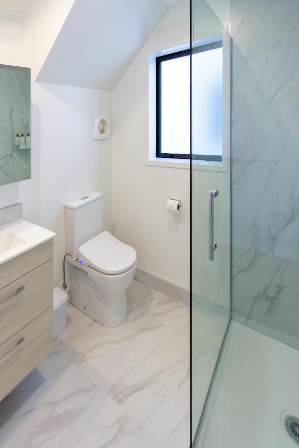 Central City Awaits 2 Bed 2 Bath With Carpark Christchurch Zewnętrze zdjęcie